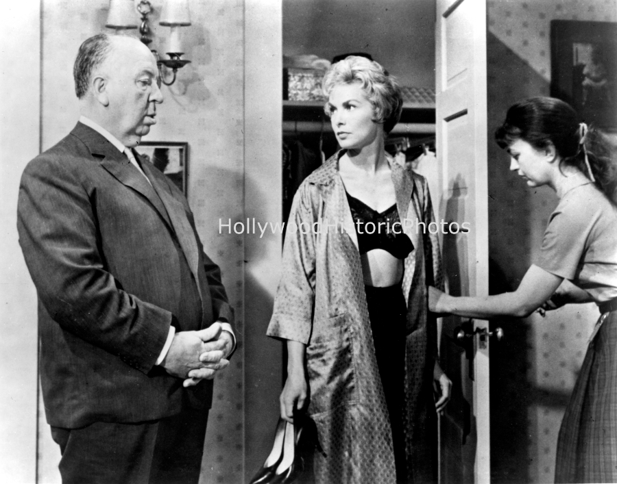 Psycho 1960 Hitchcock WM.jpg